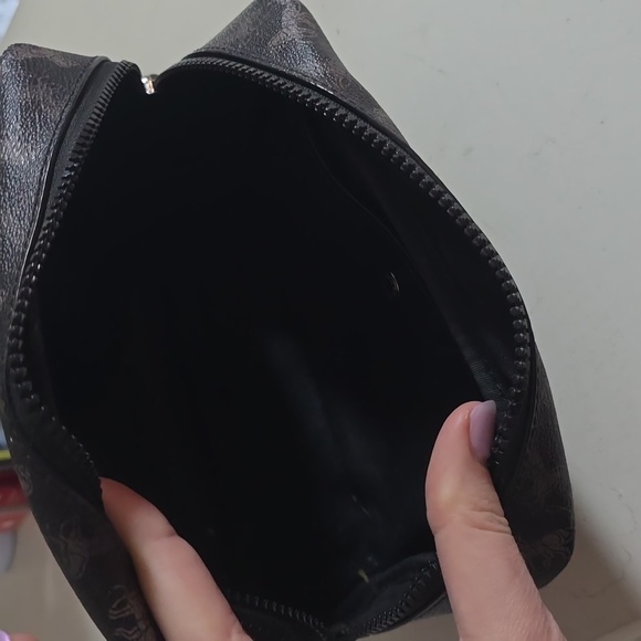 Coach Boxy 20 Cosmetic Makeup Case 20 Black Grey Jay S - Picture 6 of 7